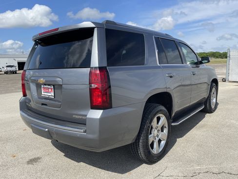Used 2020 Chevrolet Tahoe Premier RWD image 4