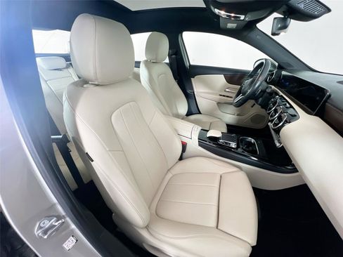 Certified 2019 Mercedes-Benz A 220 4MATIC image 27