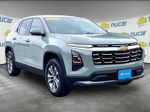 Used 2025 Chevrolet Equinox LT AWD/4WD image 1