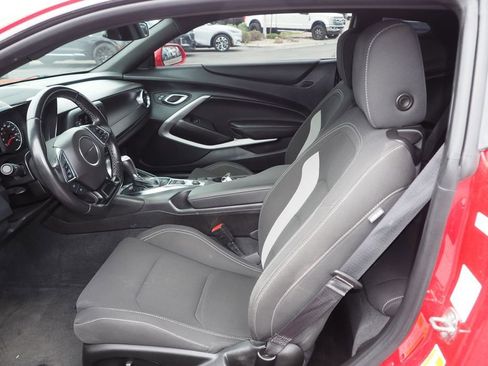 Used 2023 Chevrolet Camaro LT RWD image 13