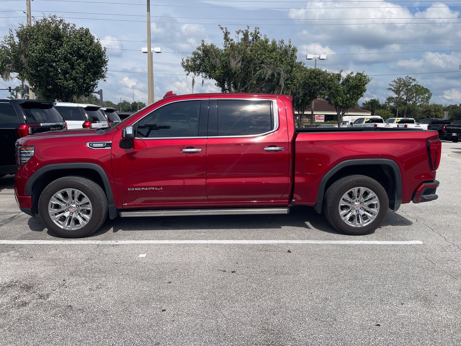 Used 2022 GMC Sierra 1500 Denali AWD/4WD image 2