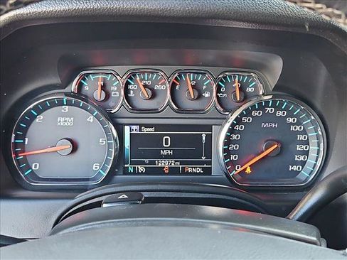Used 2020 Chevrolet Suburban LT AWD/4WD image 11