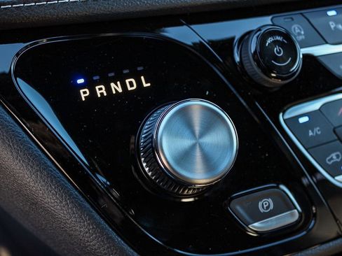 New 2026 Chrysler Pacifica Select w/ S Appearance Package image 22