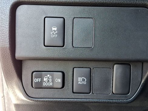 Certified 2023 Toyota Tacoma SR5 w/ SX Package AWD/4WD image 29