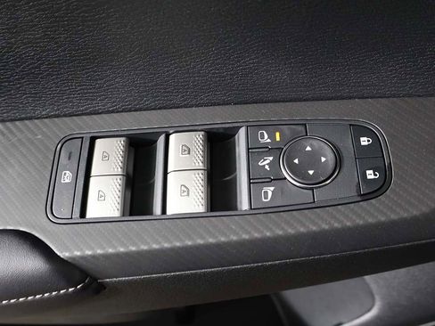 New 2026 Mitsubishi Outlander SE image 42