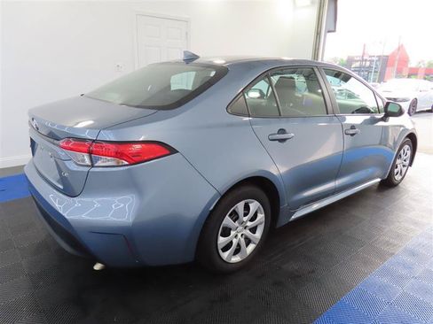 Used 2025 Toyota Corolla LE FWD image 16