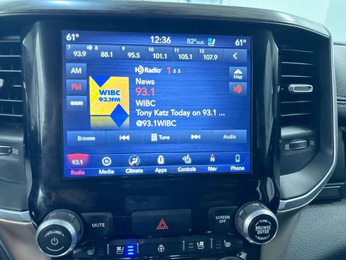 Used 2019 RAM 1500 Laramie image 22