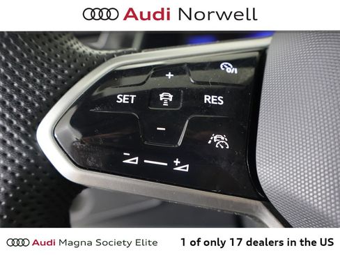 Used 2024 Volkswagen Tiguan SE R-Line AWD/4WD image 25