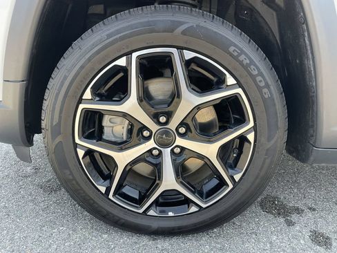 Used 2025 Jeep Compass Limited AWD/4WD image 43