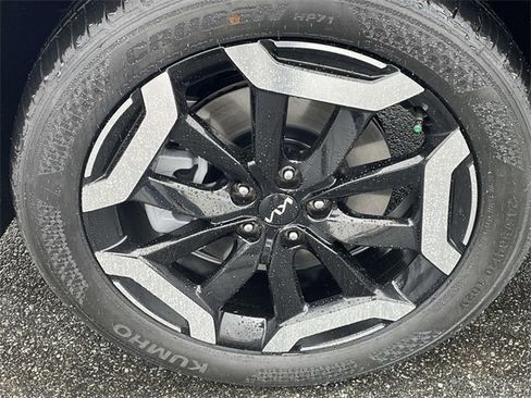 New 2025 Kia Telluride S image 14