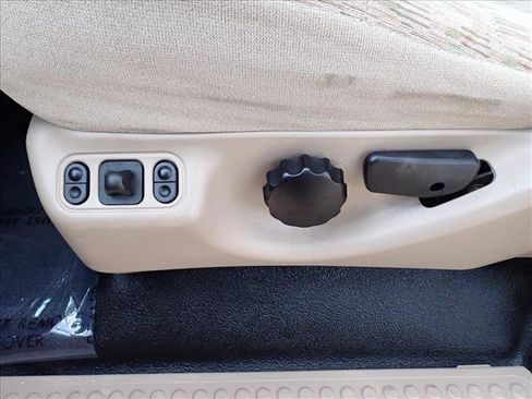 Used 2000 Ford F350 XLT AWD/4WD image 14