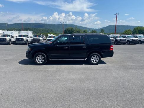 Used 2017 Ford Expedition EL XL w/ Equipment Group 101A AWD/4WD image 5