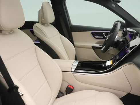 New 2026 Mercedes-Benz GLC 300 image 7