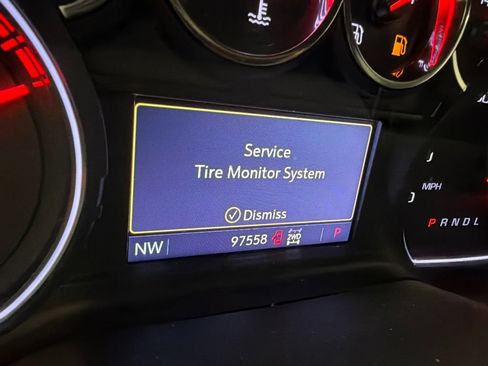 Used 2019 Chevrolet Silverado 1500 LT w/ All-Star Edition AWD/4WD image 3