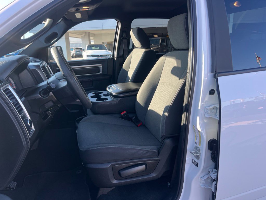 Used 2024 RAM 1500 Warlock RWD image 24