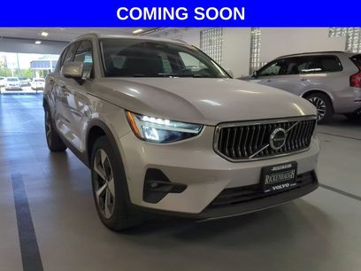 Used 2025 Volvo XC40 B5 Plus