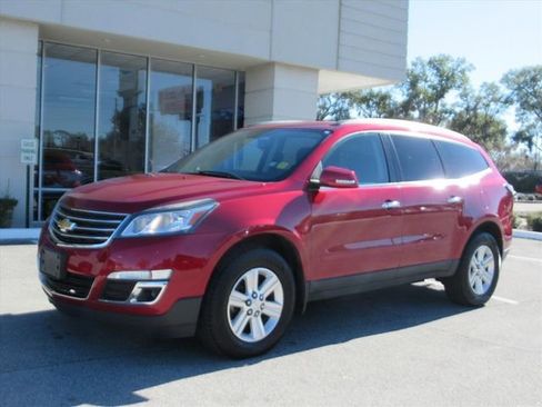 Used 2014 Chevrolet Traverse LT image 3
