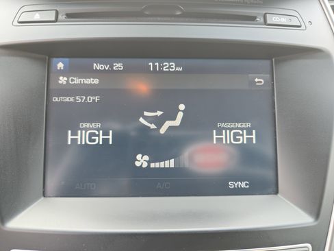 Used 2017 Hyundai Santa Fe Sport image 20