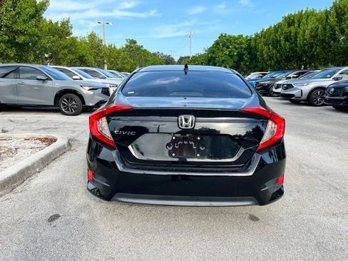 Used 2017 Honda Civic EX image 5