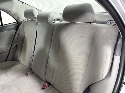 Used 2010 Toyota Corolla LE image 19