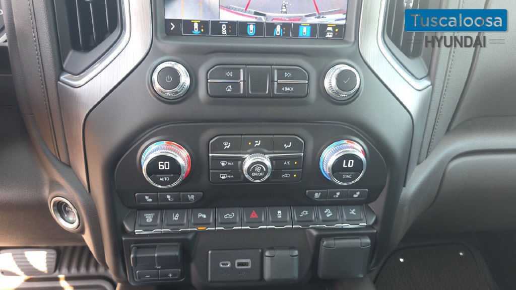 Used 2023 GMC Sierra 2500 Denali w/ Denali Ultimate Package AWD/4WD image 22