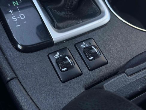 Used 2016 Toyota Highlander XLE FWD image 33