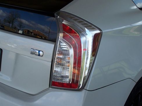 Used 2013 Toyota Prius Two image 35