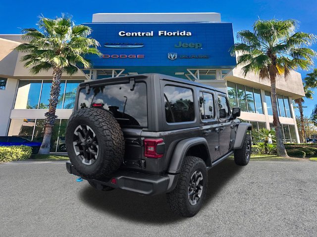 Used 2024 Jeep Wrangler Unlimited Rubicon 4xe w/ Convenience Group AWD/4WD image 4
