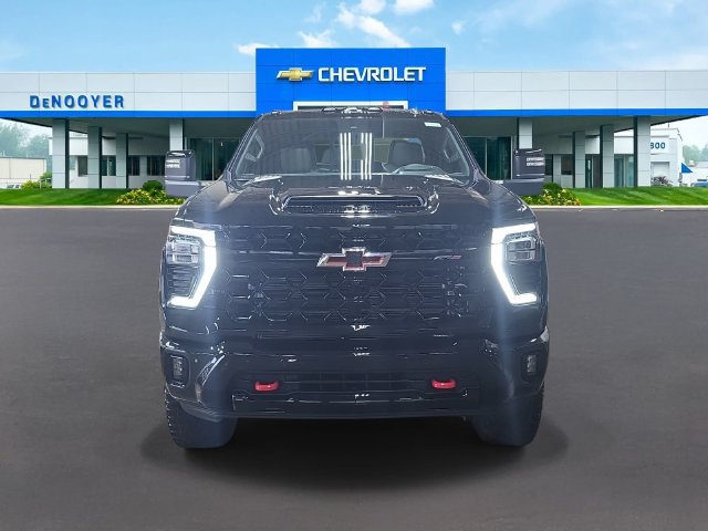 New 2026 Chevrolet Silverado 2500 ZR2 AWD/4WD image 3