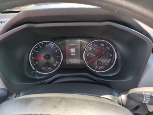 Certified 2021 Toyota RAV4 XLE image 21