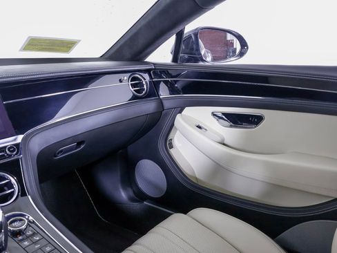 Used 2020 Bentley Continental GT AWD/4WD image 16
