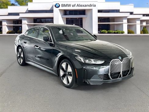 Used 2026 BMW i4 xDrive40i w/ Premium Package AWD/4WD image 3