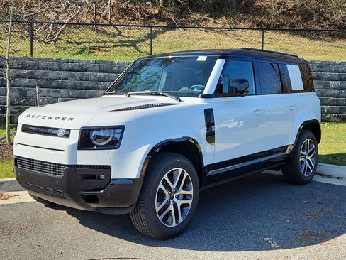 New 2026 Land Rover Defender 110 X-Dynamic SE AWD/4WD image 1