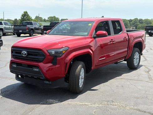Used 2026 Toyota Tacoma SR5 AWD/4WD image 3
