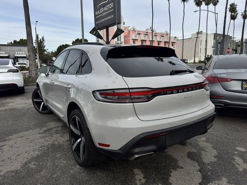 Used 2024 Porsche Macan image 11