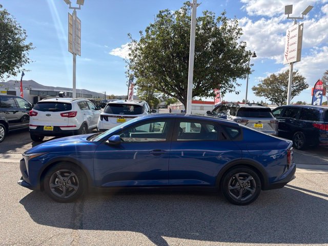 Used 2025 Kia K4 FWD image 2
