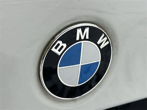 Used 2020 BMW 330i xDrive Sedan w/ Premium Package image 18