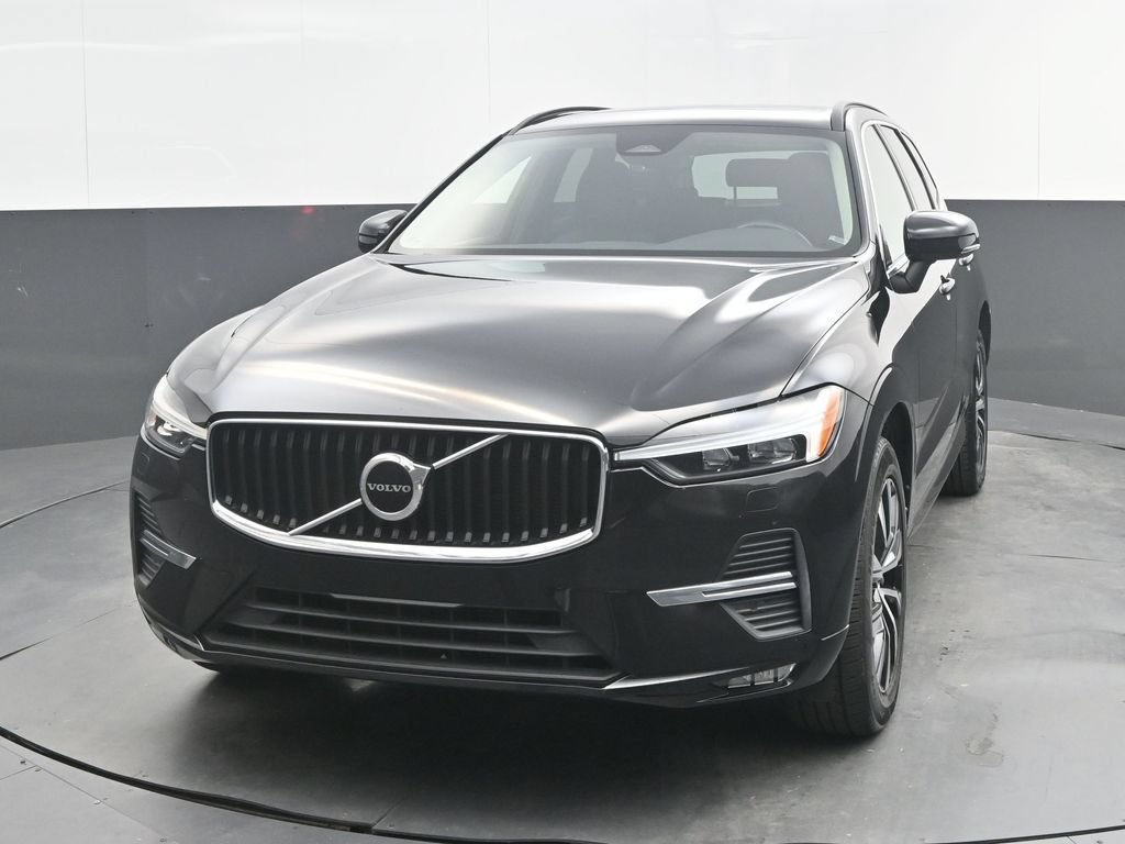 Used 2023 Volvo XC60 B5 Core w/ Climate Package FWD image 1