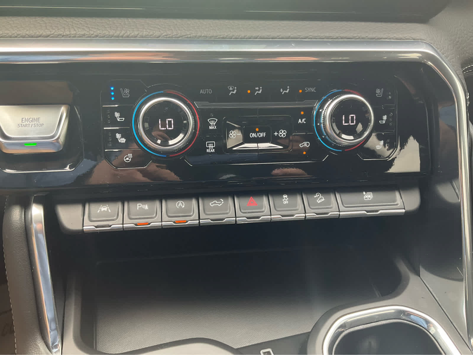 Used 2023 GMC Sierra 1500 Denali AWD/4WD image 10