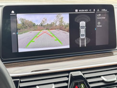 Certified 2023 BMW 530e xDrive w/ Premium Package image 11