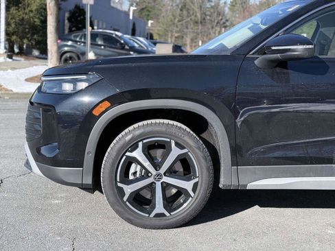 New 2026 Volkswagen Tiguan SE image 9