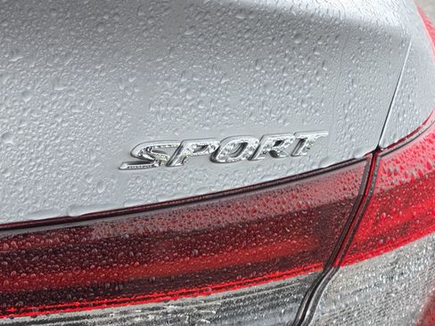 Used 2025 Honda Civic Sport image 17