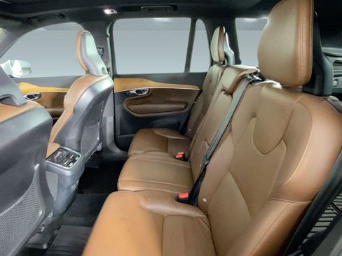 Used 2022 Volvo XC90 T6 Momentum w/ Advanced Package image 25