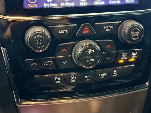 Used 2019 Jeep Grand Cherokee Altitude image 16