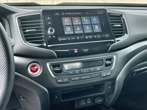 Certified 2024 Honda Ridgeline TrailSport image 18