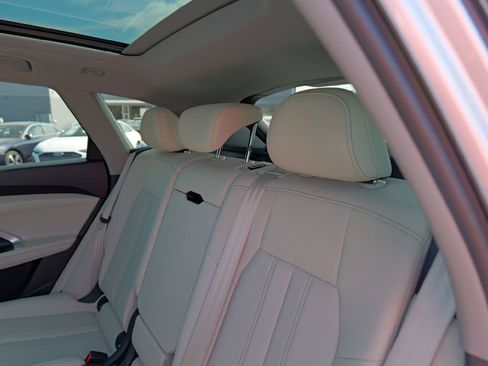 Used 2025 Audi Q5 Premium Plus w/ Premium Plus image 29