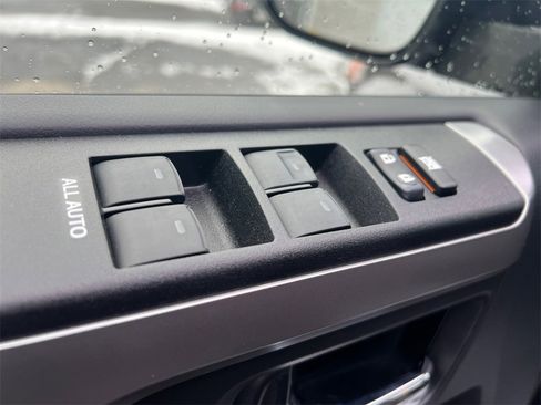 Used 2023 Toyota 4Runner Limited image 15