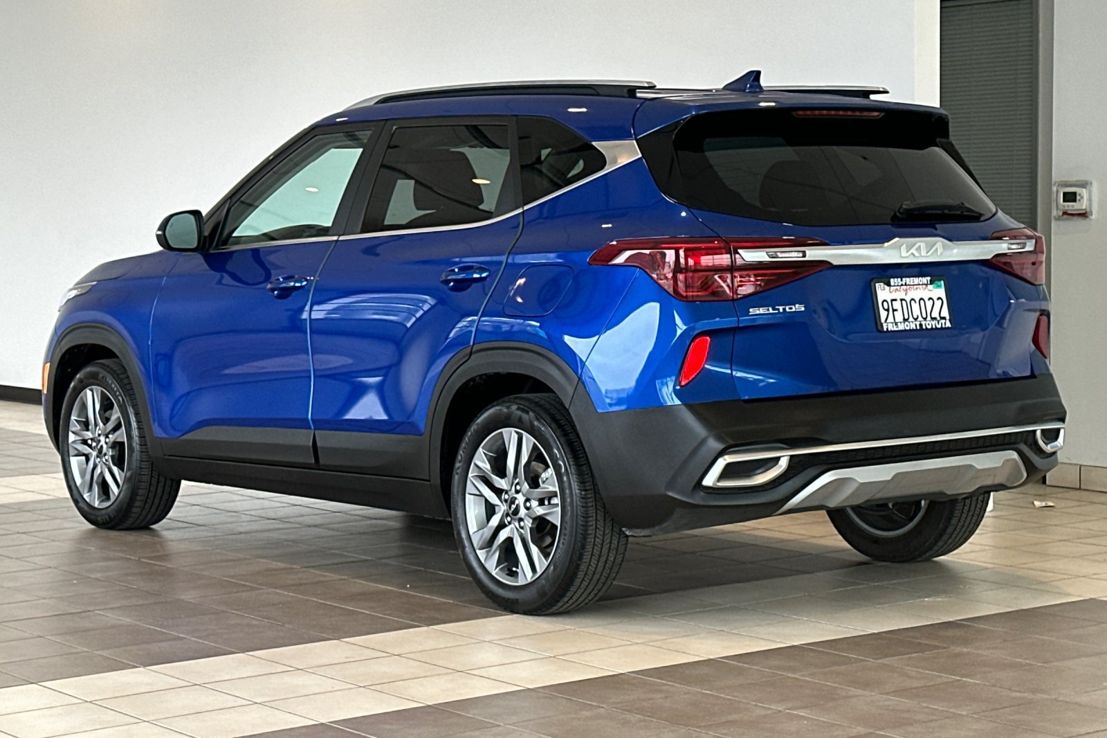 Used 2023 Kia Seltos S FWD image 6
