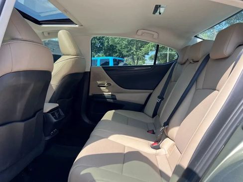 Used 2020 Lexus ES 350 w/ Accessory Package 2 FWD image 19