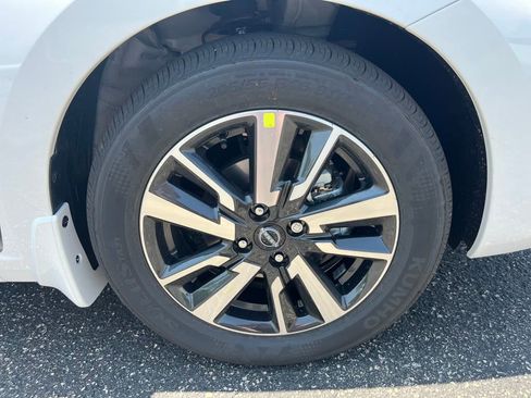 New 2025 Nissan Versa SV w/ Trunk Package image 11